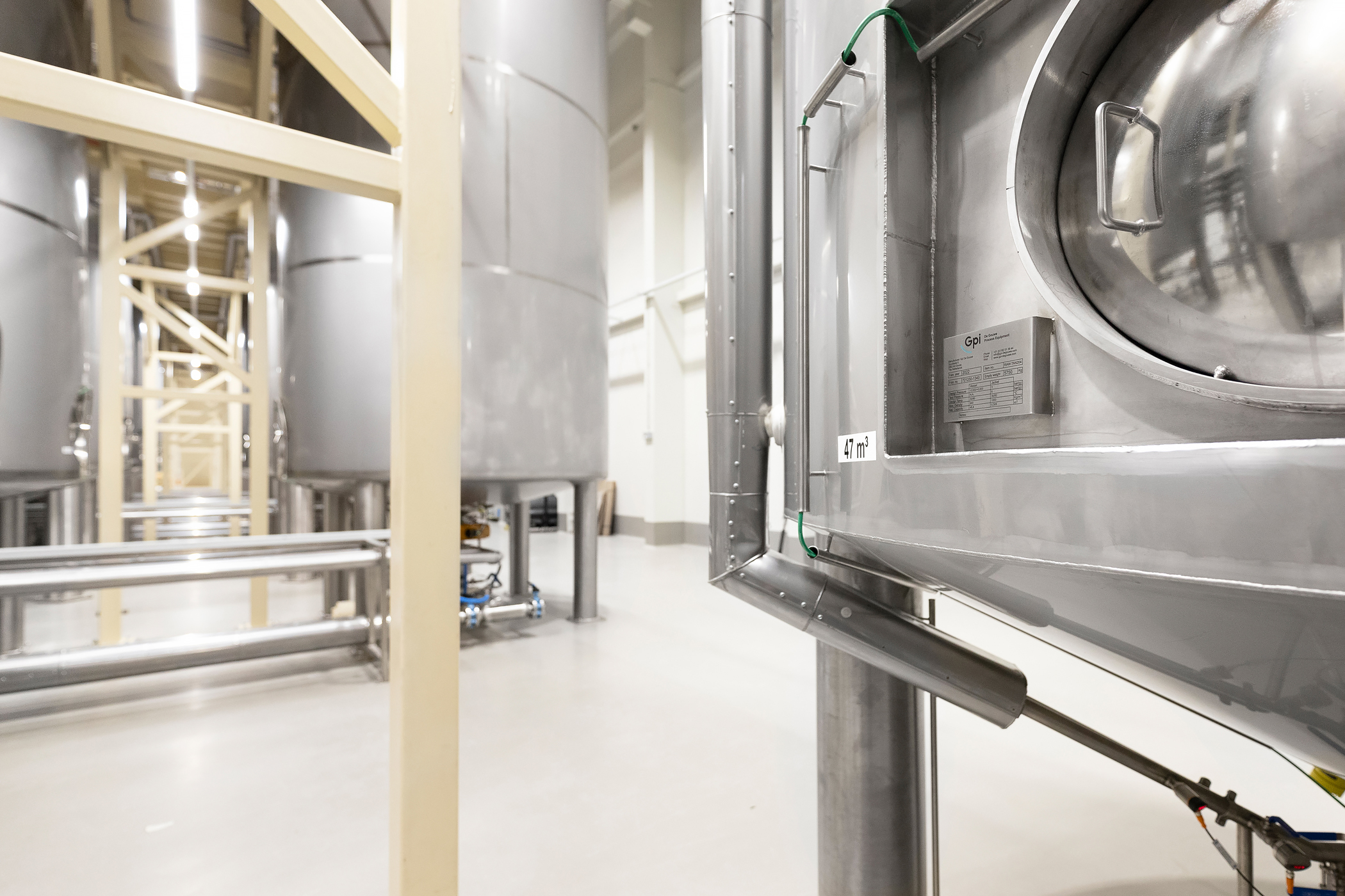 28 stainless steel chocolate tanks for sustainable Belcolade chocolate production by Gpi De Gouwe Lagertank