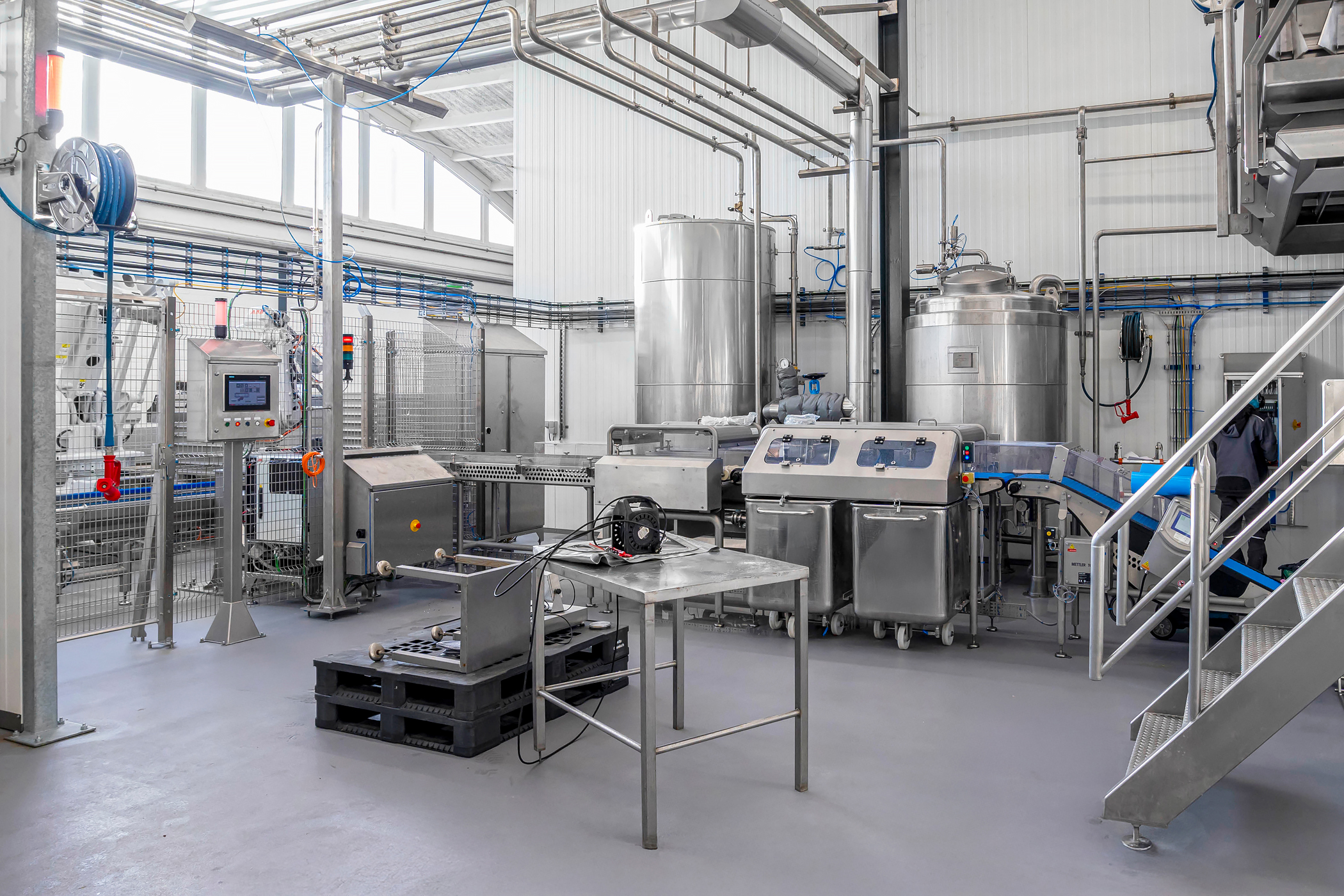 Gpi realizes a process system for COROOS in record time by Gpi De Gouwe Storage tank
